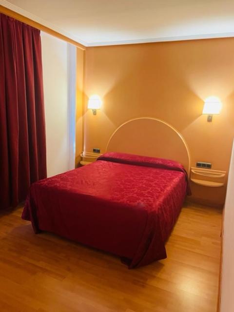 Hotel Villapaloma La Virgen del Camino Eksteriør bilde