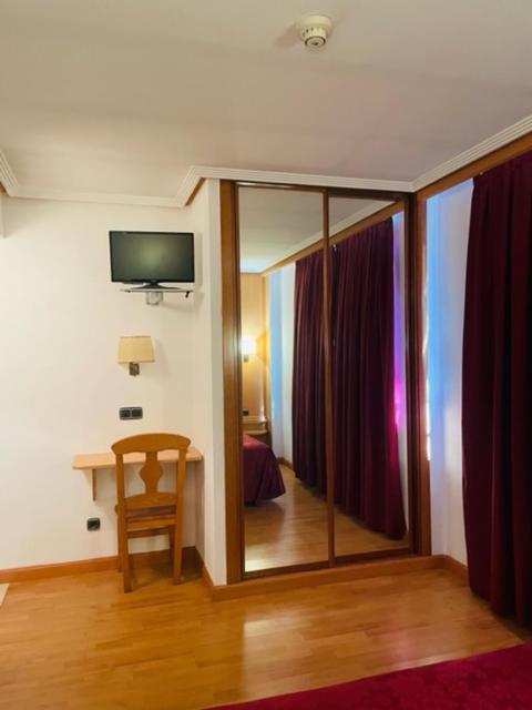 Hotel Villapaloma La Virgen del Camino Eksteriør bilde